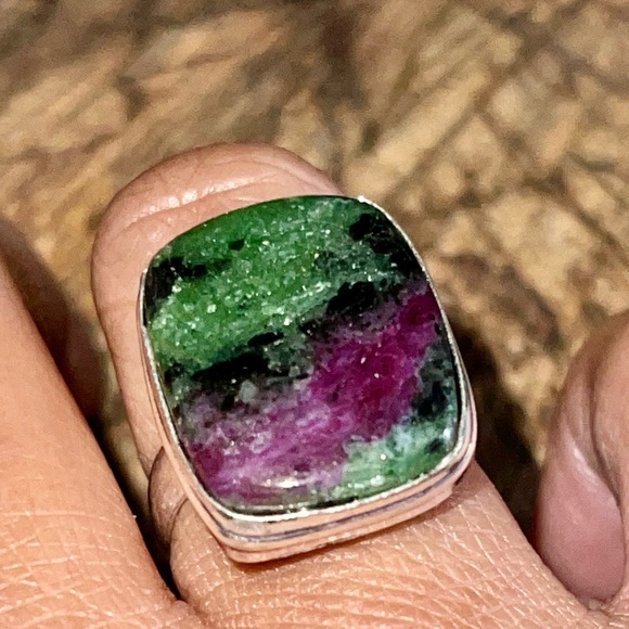 Anyolite Ruby Green Zoisite Ring Size 8 - Picture 4 of 10